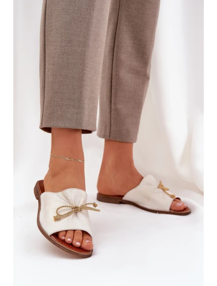 Kožené Ploché Elegantní Sandály S Mašlí Lewski Zlaté model 21684466 - Boto Kožené Ploché Elegantní Sandály S Mašlí Lewski Zlaté model 21684466 - Boto