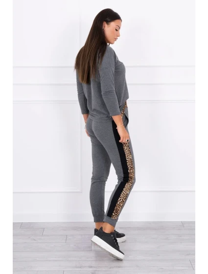 Sada s leopardím vzorem v grafitové barvě Sada s leopardím vzorem v grafitové barvě