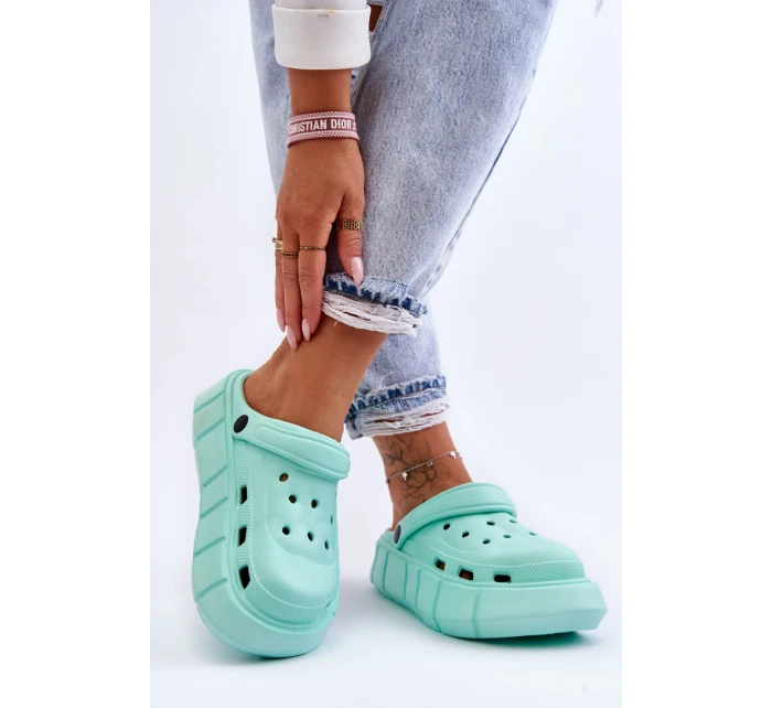 Dámská platforma Crocs model 21624958 - Boto Dámská platforma Crocs model 21624958 - Boto