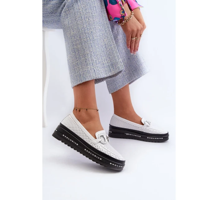 Dámské kožené mokasíny na platformě s ozdobou S.Barski bílá Dámské kožené mokasíny na platformě s ozdobou S.Barski bílá