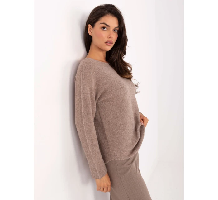 Sweter IT SW model 21302358 ciemny bezowy - FPrice Sweter IT SW model 21302358 ciemny bezowy - FPrice