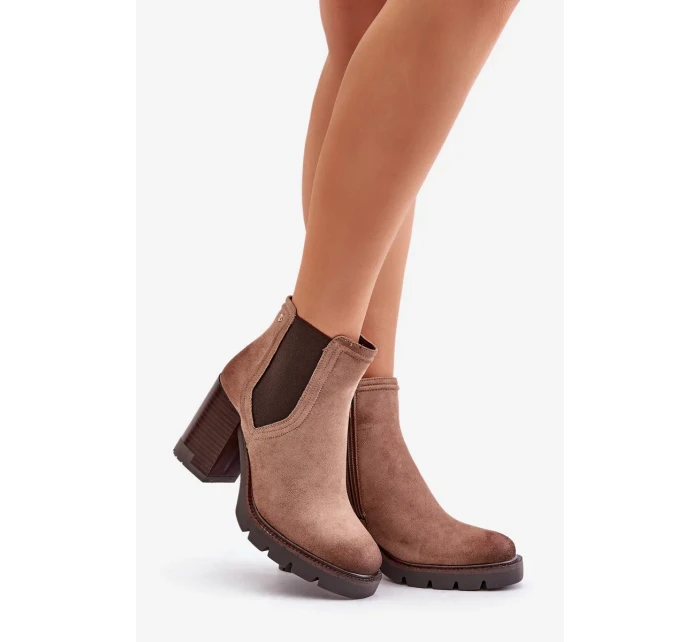 Zateplené Dámské Kotníkové Boty Na Podpatku Z Eko Semiše Vinceza Béžové Zateplené Dámské Kotníkové Boty Na Podpatku Z Eko Semiše Vinceza Béžové