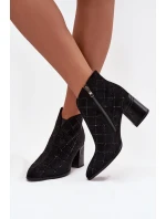 Dámské boty na sloupkovém podpatku se zdobením D&A – černé Dámské boty na sloupkovém podpatku se zdobením D&A – černé