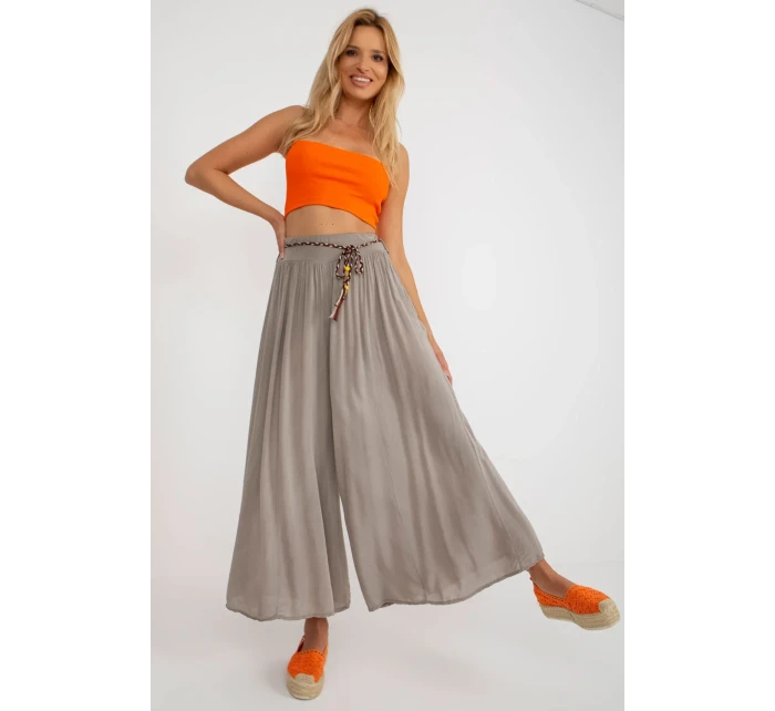 Dámské kalhoty model 183482 Och Bella Dámské kalhoty model 183482 Och Bella