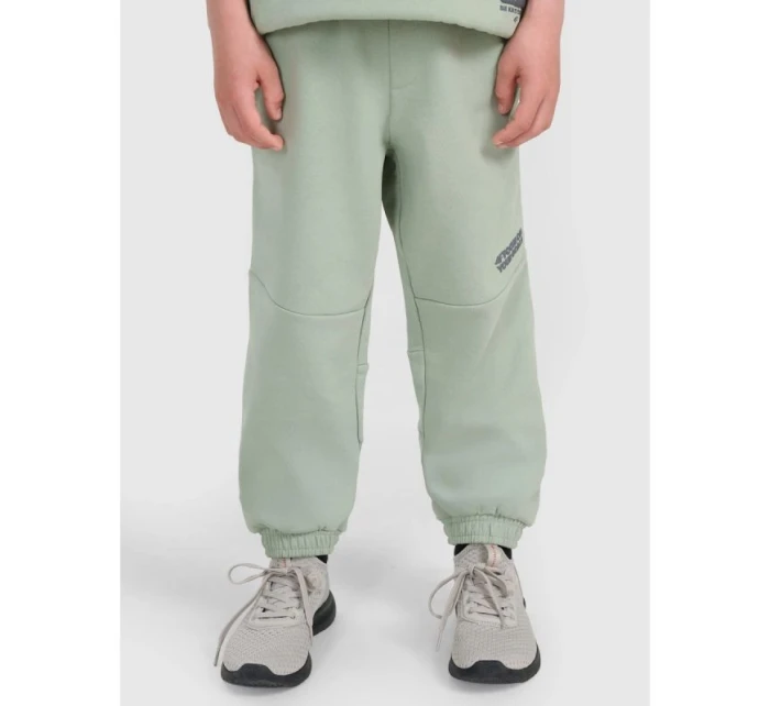 Chlapecké tepláky joggers 4F 4FJRAW25TTROM1605-44S Chlapecké tepláky joggers 4F 4FJRAW25TTROM1605-44S
