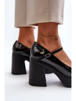 Dámské lakované polobotky na platformě a sloupku Big Star model 21653928 černé - Big Star Shoes