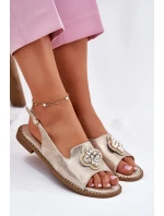 Dámské sandály na plochém podpatku s ozdobným detailem model 21696695 zlaté - S.Barski