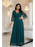 Dlouhé lesklé plus size šaty s výstřihem a rukávy lahvově zelené model 21808977 - numoco basic