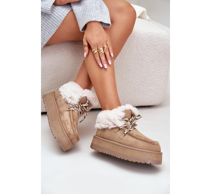 Nízké dámské sněhové boty na platformě s kožešinou tmavě béžové Neathren Nízké dámské sněhové boty na platformě s kožešinou tmavě béžové Neathren