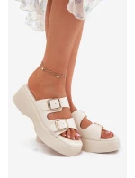 Dámské pantofle na platformě a klínu s přezkami světle béžové Nitarelia Dámské pantofle na platformě a klínu s přezkami světle béžové Nitarelia
