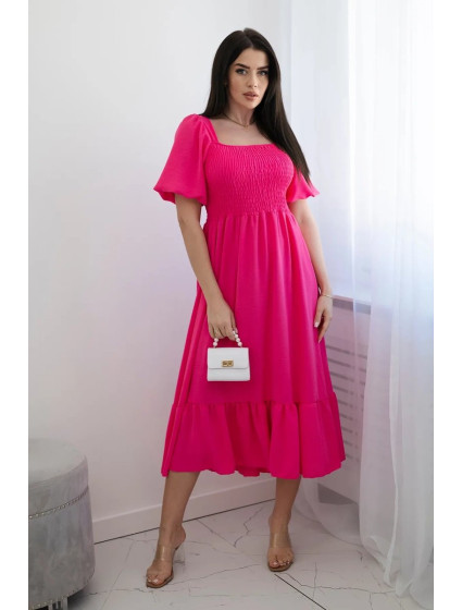 Šaty s řaseným výstřihem růžové