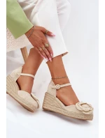 Dámské Sandály Na Klínu S Pletením A Háčkovanou Květinou Béžové Ismilea Dámské Sandály Na Klínu S Pletením A Háčkovanou Květinou Béžové Ismilea