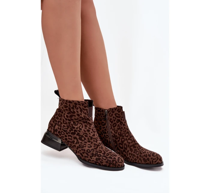 Kotníkové boty z přírodního semiše na klínu Panterka D&A JC52-852 hnědé
