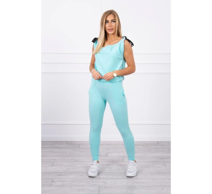 s nápisem mint model 18747057 - K-Fashion