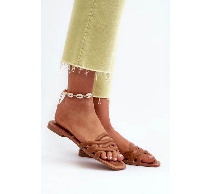 Dámské sandály z ekokože na ploché podrážce hnědé model 21657550 - Boto Dámské sandály z ekokože na ploché podrážce hnědé model 21657550 - Boto