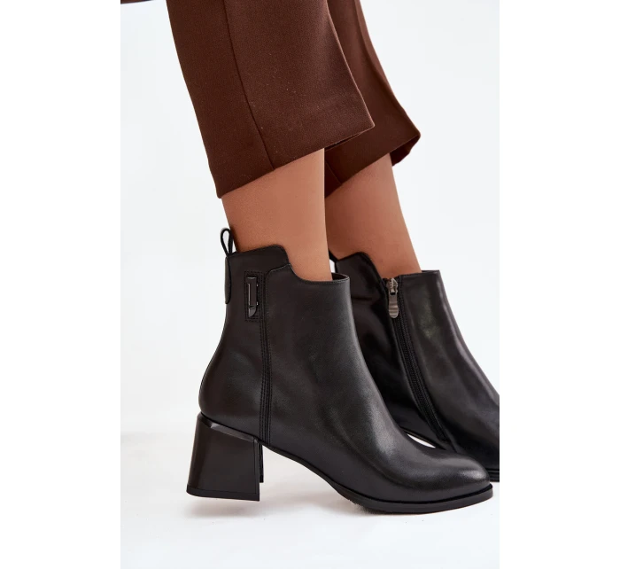 Dámské kožené kotníkové boty na podpatku vyhřívané černé model 21711915 - Boto