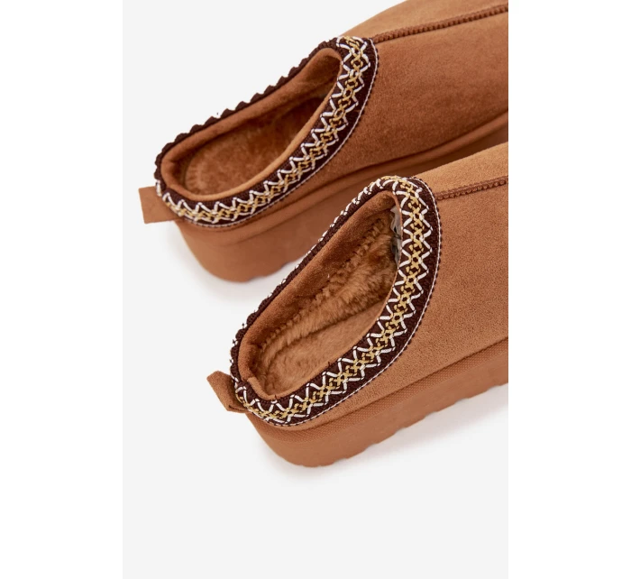 Dětské juniorská sněhule s výšivkou na platformě Camel Jolisse Dětské juniorská sněhule s výšivkou na platformě Camel Jolisse