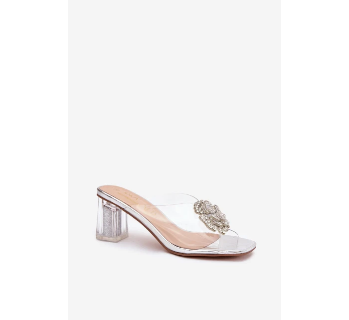 Průhledné nazouváky na podpatku s ozdobou D&A MR1037-20 stříbrné Průhledné nazouváky na podpatku s ozdobou D&A MR1037-20 stříbrné