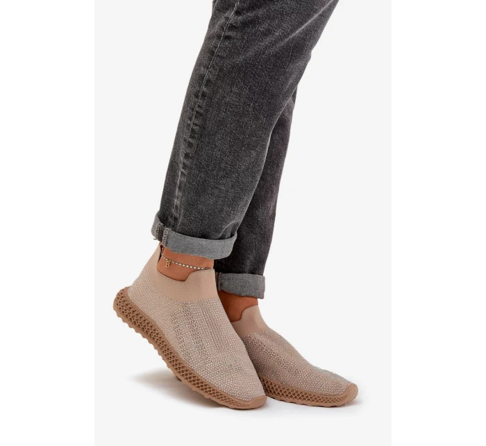 Dámské nazouvací sportovní boty se zdobením D&A – béžové