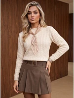 Sweter damski z apaszką beżowy FashionStreet MY2672 Sweter damski z apaszką beżowy FashionStreet MY2672