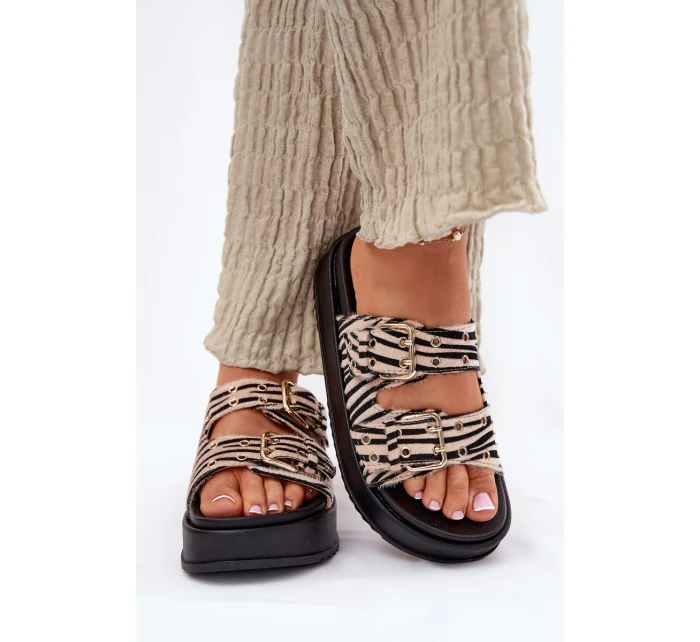 Dámské Pantofle S Přezkami Na Platformě Zebra model 21696604 - Boto