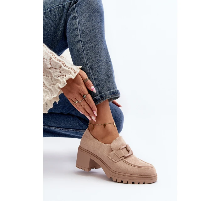 Sametové boty na podpatku béžové model 21646812 - VINCEZA