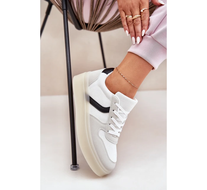 Nízké Dámské Tenisky Na Platformě Bílé model 21689152 - EVENTO Nízké Dámské Tenisky Na Platformě Bílé model 21689152 - EVENTO