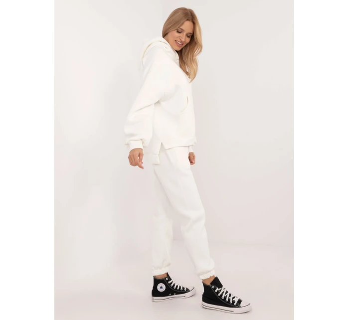 Sada EM KMPL 630 2.84 ecru Sada EM KMPL 630 2.84 ecru