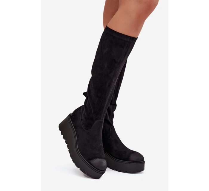 Dámské kozačky nad kolena na platformě a klínku Vinceza – černé Dámské kozačky nad kolena na platformě a klínku Vinceza – černé