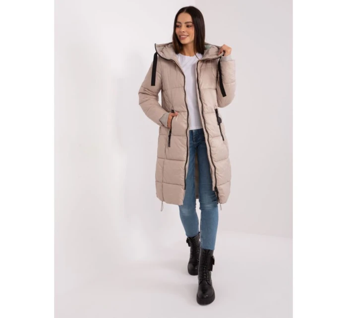 Dámská zimní bunda béžová prošívaná SUBLEVEL s délkou ke kolenům (D50048X44518B3)