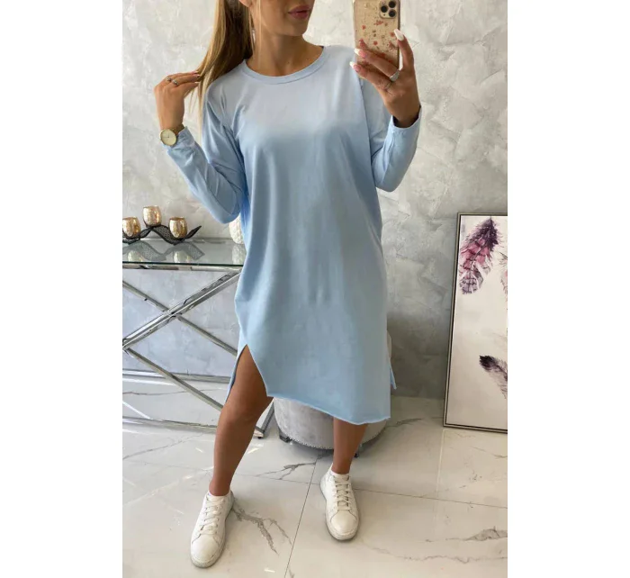 Modré šaty nadměrné velikosti