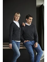 Russell Athletic 715F Dámský pletený cardigan s výstřihem do V 11.715F black Russell Athletic 715F Dámský pletený cardigan s výstřihem do V 11.715F black