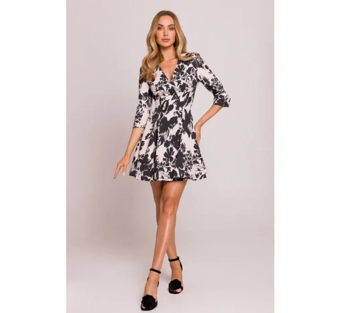 model 20970648 Přiléhavé mini šaty s potiskem model 1 - Moe model 20970648 Přiléhavé mini šaty s potiskem model 1 - Moe
