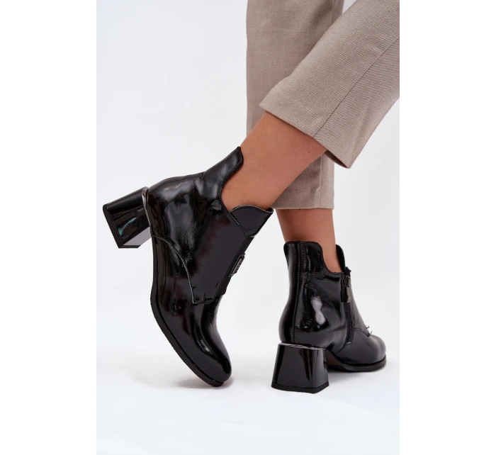 Kožené lakované kotníkové boty na klocku s ozdobným detailem zateplené Zazoo 60560 Černé