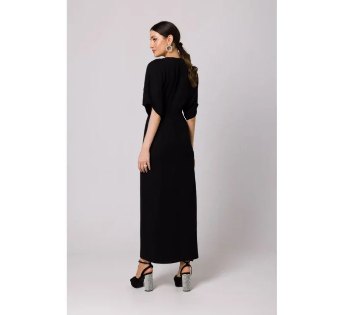 model 18429036 Maxi šaty černé - Makover