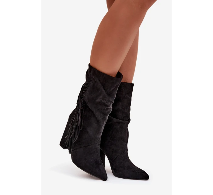 Zateplené dámské kotníkové boty na sloupkovém podpatku s třásněmi a řasením Darlina – černé