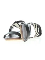 Lola model 21323412 - Wrangler