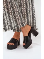 Dámské Pantofle Z Eko Kůže Na Podpatku A Platformě Černé Tamirella Dámské Pantofle Z Eko Kůže Na Podpatku A Platformě Černé Tamirella