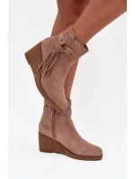 Zateplené dámské kotníkové boty na platformě s třásněmi béžové Olivarae Zateplené dámské kotníkové boty na platformě s třásněmi béžové Olivarae