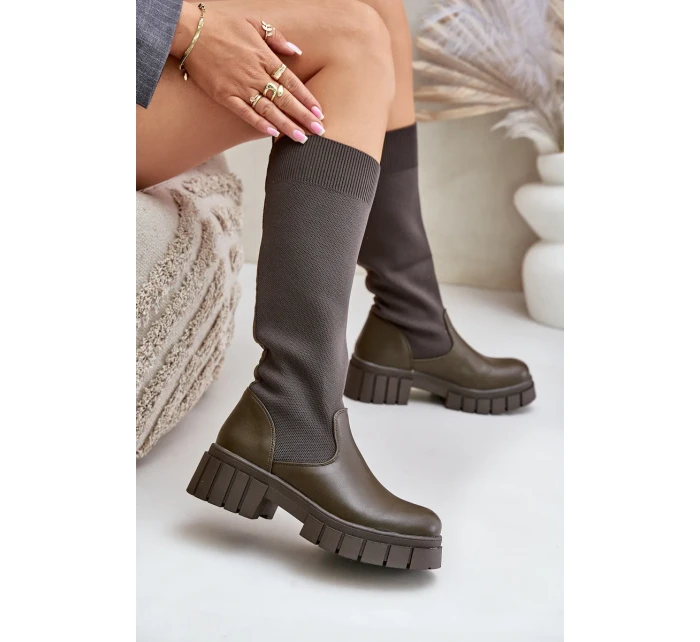 Kozačky s elastickým svrškem na plochém podpatku tmavě zelené Mesidra