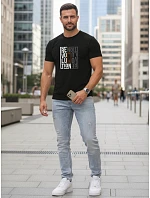 Tshirt męski z nadrukiem czarny model 22185605 - FashionStreet Tshirt męski z nadrukiem czarny model 22185605 - FashionStreet
