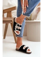 Dámské Pantofle S Přezkami A Kožíškem Černé model 21670217 - Boto Dámské Pantofle S Přezkami A Kožíškem Černé model 21670217 - Boto