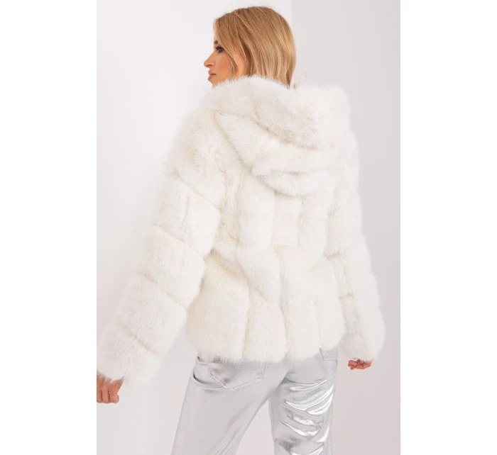 Bunda model 186725 AT Bunda model 186725 AT