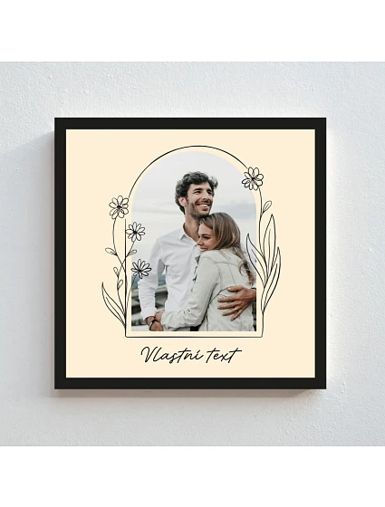 Personalizovaný magický fotoobraz v rámu - čtverec 20x20 - květinové orámování Personalizovaný magický fotoobraz v rámu - čtverec 20x20 - květinové orámování