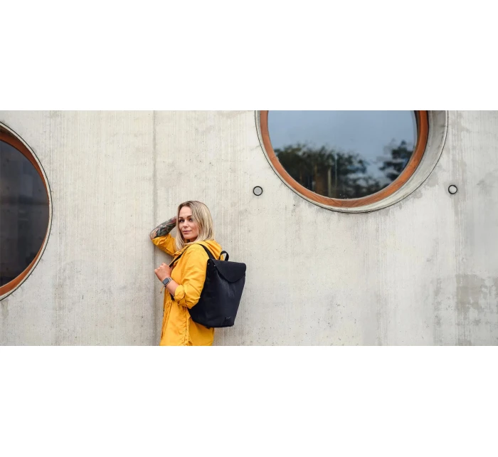 Městský batoh VUCH Joanna Canva Black