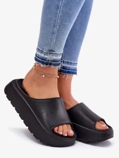 Dámské pěnové pantofle na platformě – černé