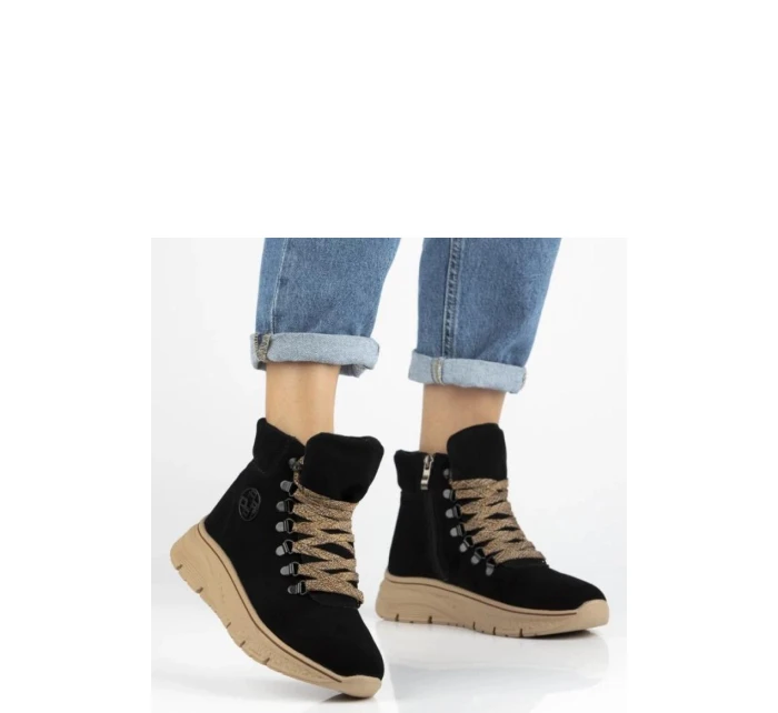 Boty na široké podrážce model 222013 Solea Boty na široké podrážce model 222013 Solea