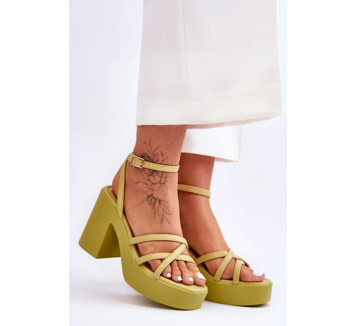 Módní sandály na vysokém podpatku s pásky model 21620468 - Boto Módní sandály na vysokém podpatku s pásky model 21620468 - Boto