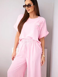 Dámský komplet z viskózy s ozdobným květem a širokými kalhotami bonbónově růžová