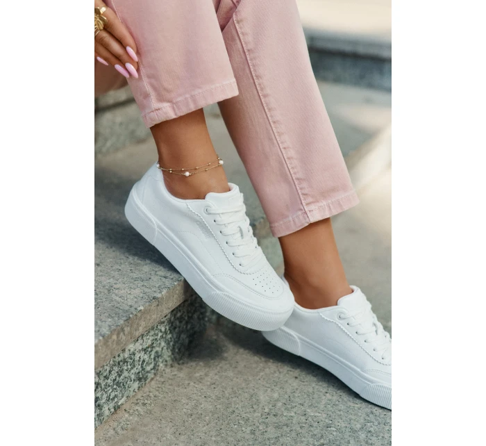 Nízké sneakersy z eko kůže Big Star RR274303 Bílé Nízké sneakersy z eko kůže Big Star RR274303 Bílé